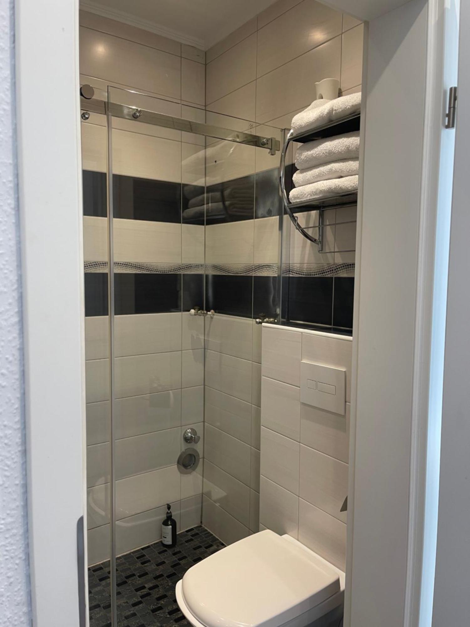 Tmj Apartment 2 Дюселдорф Екстериор снимка